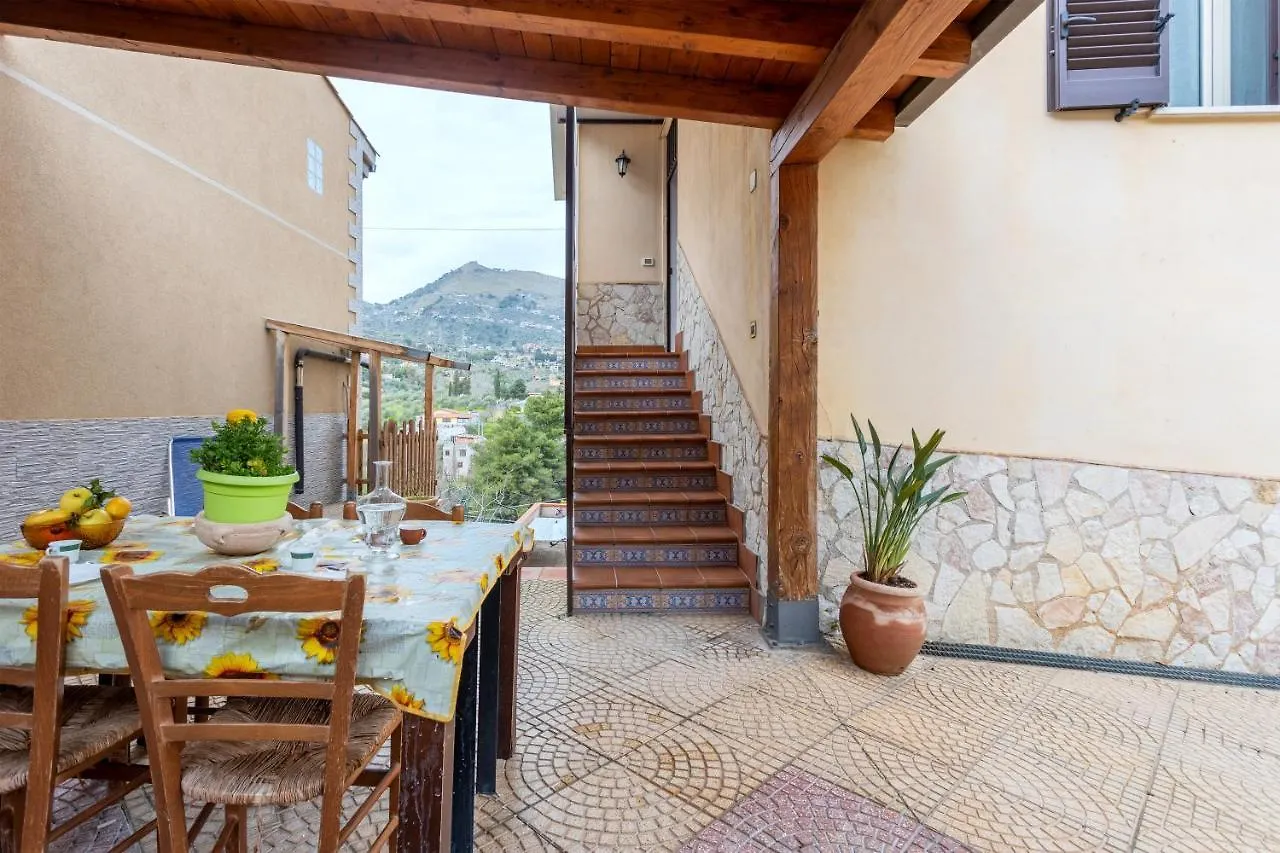 Casa Splendida Villa Monreale 0*,